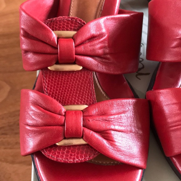 EUC Nurture Leather Sandals Size 8 - Picture 2 of 8